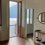 Via Castello, Como, アパート *