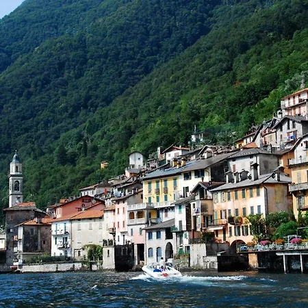 Via Castello, Como,